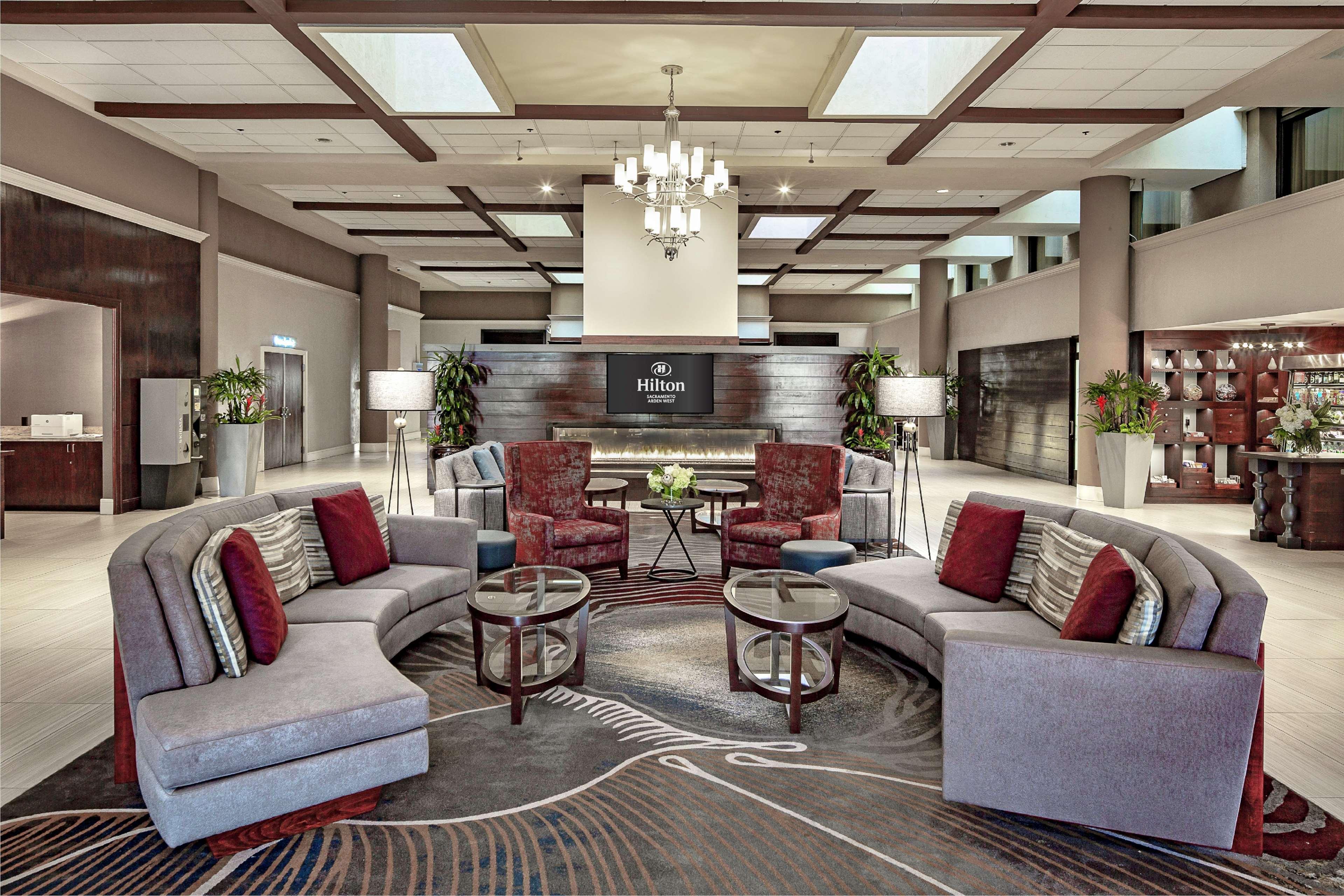 Hilton Sacramento Arden West Hotel Bagian luar foto
