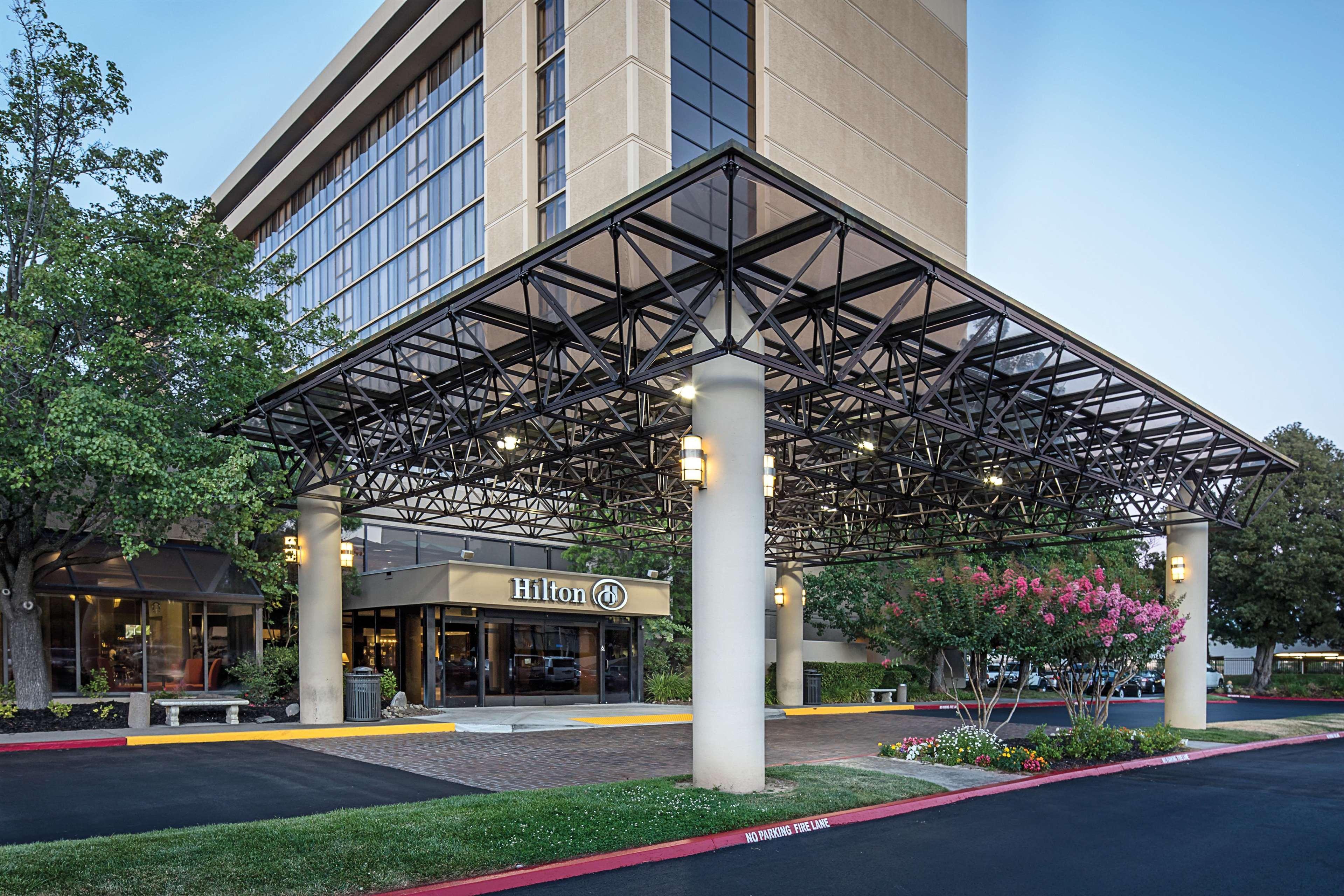 Hilton Sacramento Arden West Hotel Bagian luar foto