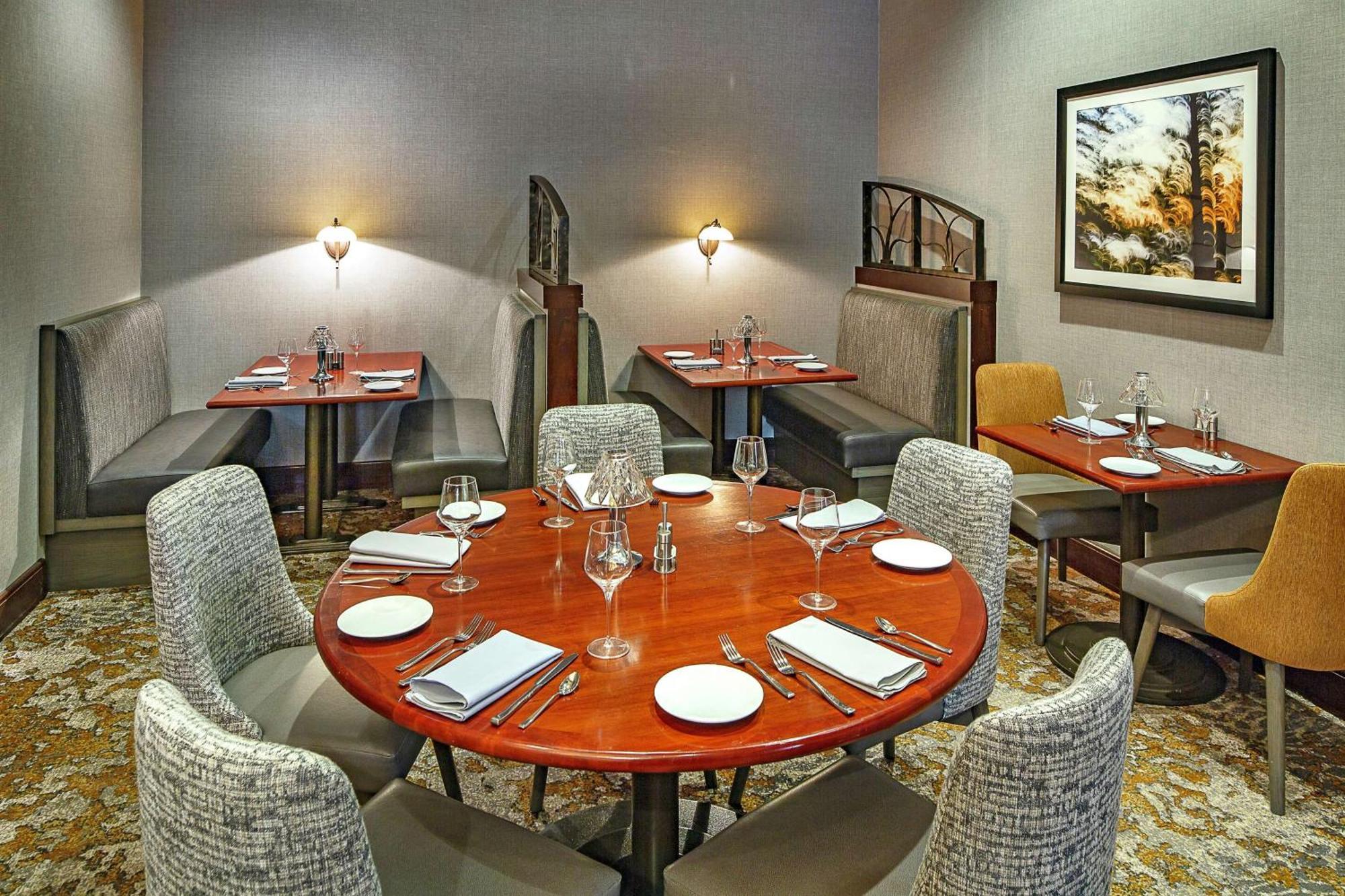 Hilton Sacramento Arden West Hotel Bagian luar foto