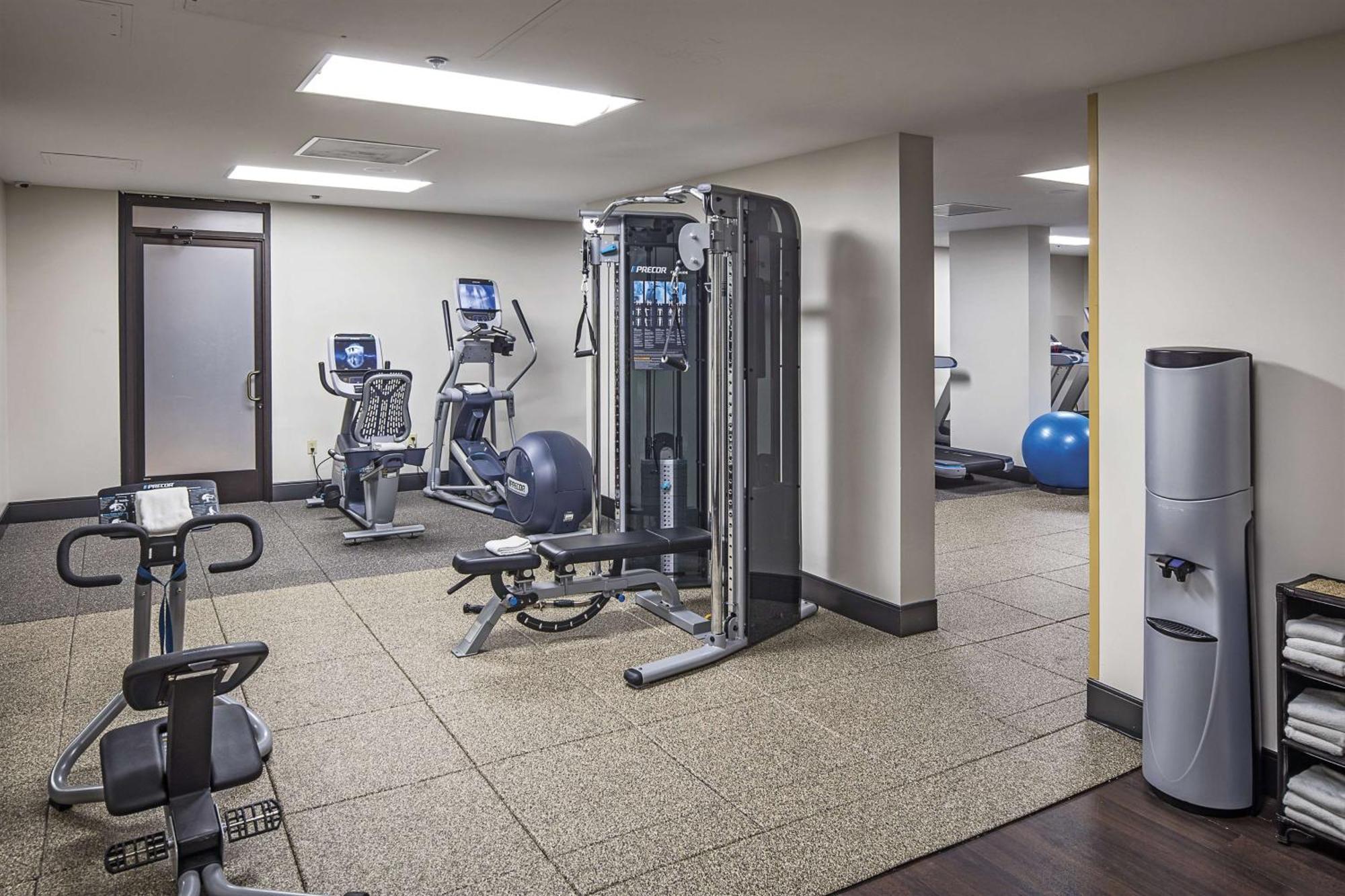Hilton Sacramento Arden West Hotel Bagian luar foto