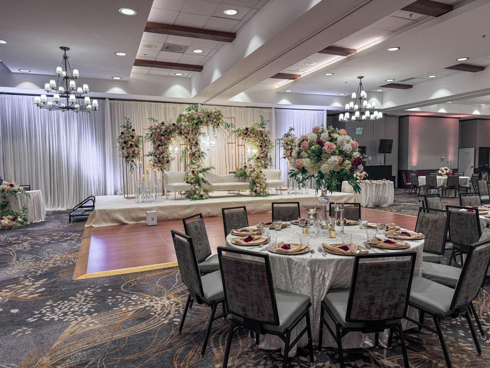 Hilton Sacramento Arden West Hotel Bagian luar foto